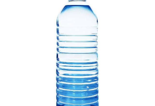 GK water bottle, a sleek and durable bottle designed for on-the-go hydration and freshness.